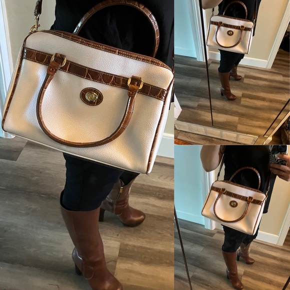 Vintage vegan leather white and brown purse handbag with detachable strap - Picture 3 of 13